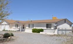 Carson Morgan | CENTURY 21 Thompson Realty | (click to respond) | (575) 519-5200 720 E Apache St, Silver City, NM Two car garage attached, private well, animals allowed-domestic, horses. 2BR/2BA Single Family House offered at $165,000 Year Built 1979 Sq