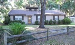 Beautiful 1 acre property located on the north end of historic Cross Creek. Charming 3/2 home with fireplace, screened porch, deck on the Creek, 3 bay carport, enclosed workshop. An ideal permanent living home or retreat to enjoy the best of old Florida.