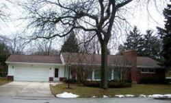 Enjoy sunnyside subd. With large private yards and mature trees! Lynn Schwensow has this 3 bedrooms / 2 bathroom property available at 4226 S 14th St in Sheboygan, WI for $174900.00. Please call (920) 946-4054 to arrange a viewing.