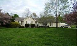 1 story home on 1.56 acres in move in condition. Spacious living room, dedicated dining area, fantastic sunroom that looks out to the oversized back yard.
Denise Fritts has this 3 bedrooms / 2 bathroom property available at 633 River Rd in Kingston, TN
