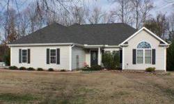 Great location between Greenville & Washington in desirable Juniper Landing. Lots of upgrades like central vac, oversized kitchen, fit for a king master bathroom. 3bd, 2ba, open floor plan. This is a must see!
Listing originally posted at http