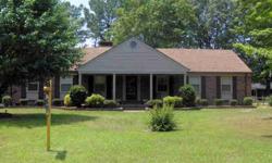 Very well maintained 4 beds, two bathrooms home in great neighborhood. Crystal Lane is showing this 4 bedrooms / 2 bathroom property in TARBORO, NC. Call (252) 813-6883 to arrange a viewing. Listing originally posted at http