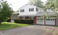 Spacious Watertown, CT home with 4 bedrooms, 2 full baths. All hardwood floors, vinyl windows, vinyl and shake siding. The eat-in kitchen, dining room, and liv room create a great layout for entertaining. Plus there is a lower level family room! Throw in