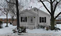 Great investment/starter home. Charming two bedroom1 bath, with large basement. Close to WPAFB, WSU and shopping/dining.Maria Taylor is showing this 2 bedrooms / 1 bathroom property in Dayton. Call (937) 306-5077 to arrange a viewing.