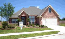 AWESOME LIGHTQWEST HOMES MODEL! THIS IS A STUNNING 3/2/2 WITH EXTRA BONUS ROOM, FORMAL DINING OR STUDY, 12" CEILINGS WITH CROWN MOLDING, GRANITE AND STAINLESS STEEL APPLIANCES, 18" PORCELIEN TILE. MASTER WITH DOUBLE SINK, SEPARATE ENLARGED SHOWER AND