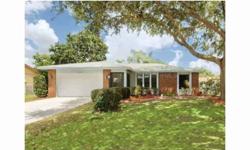 Nestled under a magnificent shady oak tree, a covered entry welcomes you. Greg Van Natter has this 3 bedrooms / 2 bathroom property available at 2626 Briar Oak Cir Circle in SARASOTA for $189900.00. Please call (941) 730-1999 to arrange a viewing.