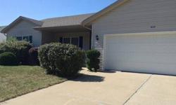 Nice Clean 3 bedrooms,2.5 bathroom with finished basement in Forsyth, IL area.
