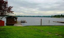 Get your water skis ready! This gorgeous home & setting will take your breath away.
Gina Eifert is showing this 3 bedrooms / 2.5 bathroom property in Lake Stevens, WA. Call (425) 356-7990 to arrange a viewing.
Listing originally posted at http