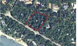 Here Is Your Chance To Own An Large Lot In Okaloosa County But Away From The Hustle & Bustle Of It All. This Lot Is Approx An Acre In Size With Potential Bay Views In A Very Desirable Neighborhood. You Owe It To Yourself To Drive To This Lot And Listen To