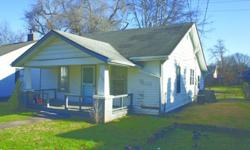 3bd 1ba, CHA, Large Yard, close to elementary school, 3 minutes from Post Office & Broadway shopping centerRepairs needed .