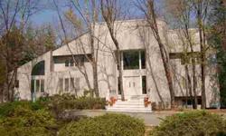 Money mag ranks montville # one town in nj. 35 mnutes to manhattan outstanding custom contemporary home spectacular walls of glass.
TRUDY SARVER is showing 2 Cloud Drive in Montville Twp., NJ which has 6 bedrooms / 5.5 bathroom and is available for