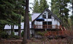 Lovely tri-level swiss chalet on a quiet lane. 3 beds, 1.5 bathrooms, on .75 acre. Jared Hokanson is showing this 3 bedrooms / 1.5 bathroom property in Klamath Falls. Call (541) 772-7653 to arrange a viewing.