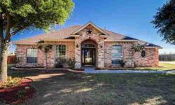 Beautifully up-to-date home with huge 3 car garage. Dennis Tuttle is showing this 4 bedrooms / 3 bathroom property in Crowley. Call (817) 635-1127 to arrange a viewing.
