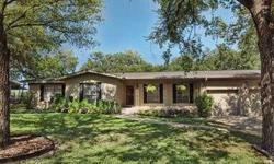 Classic Ranch-style 1-story in established neighborhood! Fabulous remodel with hardwood and travertine floors, recessed lights, huge guest bath, large bedrooms and blinds throughout. Nice kitchen with stainless steel appliances, stone backsplash, brushed