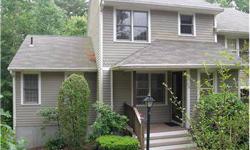 This gorgeous up-to-date end unit townhouse is located in the very desirable community known as laurelwood in hopedale ma.
Listing originally posted at http