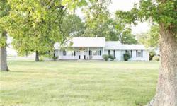 Custom house sitting back off the road on 5 park like acres. Dave Hodges has this 3 bedrooms / 2.5 bathroom property available at 21114 West Highway 62 in Lincoln for $214500.00. Please call (479) 530-2237 to arrange a viewing.