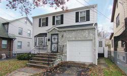 Move in condtion, well maintained, open spacious flr plan, newer gas furnace, new gas hwh, hard wood floors, lge living room, dining room, family room off dining room, three good size bedrooms, finished basementfor special financing terms info please call