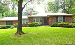 Wonderful warson woods location! Home is waiting for your updates!