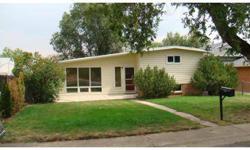 Cozy Edgewater Home!!! It'S A Designed Split-Level That Feels Like A Ranch. 4Bed, 2Bath With Huge Kitchen W/Eating Space & Island. All Appl. Included Washer & Dryer. Double Pane Windows, Newer Carpet & Paint. Great Fenced & Shady Backyard. Hurry!!!Listing