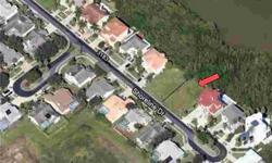 Overlooking Tampa Bay this 75' by 117' lot will make the ideal spot to build the home of your dreams with views of the Bay to Bay Bridge. Located in the bayside subdivision of Seabrooke, this location is convenient to the Tampa airport, Howard