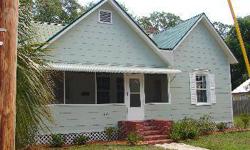 416 S. 7TH STREET $229,000 BEAUTIFULLY RENOVATED HOME LOCATED IN THE HISTORIC DISTRICT OF FERNANDINA BEACH. THIS HOME IS A SHORT WALK TO SHOPPING OR RESTURANTS. FRESHLY PAINTED THROUGHOUT, BEAUTIFUL HARDWOOD FLOORS, ORIGINAL CROWN MOLDINGS AND AUTHENTIC