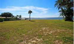 Spectacular estate lot on Brookside Drive between the Melbourne and Eau Galle Causeways. Lot has over 165' of direct Indian River access. New Vinyl Seawall........Design and build your custom dream home on this property today...
Bedrooms: 0
Full