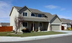 Newer Sullivan and Rowell home in the high demand Kennewick neighborhood of Hansen Park. Just minutes to the mall, major restaurants and other shopping. Quite location with easy access to freeways and main roads. For more information on this Kennewick WA