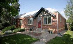 This welcoming duplex is ready for you to move right in!
CO Homefinder is showing this 3 bedrooms / 2 bathroom property in Denver, CO.
Listing originally posted at http