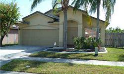 COZY 3 BED/2 BATH HOME LOCATED IN PEMBROKE PINES. HOME FEATURES