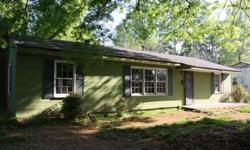 Great investment home or starter home. 2 bedroom 1 bath home needs some TLC. Covered back patio with large back yard.
Listing originally posted at http