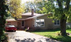 This is a great house in a quiet neighborhood. Near downtown Naperville and the Riverwalk. Close to train. 3 BR, 2 BA, attached garage, central air.
MOTIVATED SELLER. Willing to use creative financing. INVESTORS WELCOME!