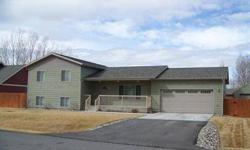 Tri-Level Home in immaculate shape ready for a new owner. Close to work, schools, shopping and recreation.
Kathy Sutton is showing this 4 bedrooms / 3 bathroom property in Helena, MT. Call (406) 459-8018 to arrange a viewing.
Listing originally posted at
