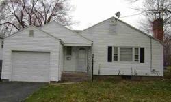 Attention investors! Single family house for sale.
Evan Berman is showing 42 Haynes Road in W Hartford, CT which has 2 bedrooms / 1.5 bathroom and is available for $255000.00. Call us at (860) 313-1300 to arrange a viewing.