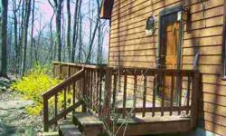 Remodeled 2008. Awesome views over the valley near Skyline Drive and several state parks. 5 1/2 miles to Shenandoah River. 2 miles from award winning Fox Meadow Winery and near several golf courses. Easy access to I-66. Second home or year round living. 2