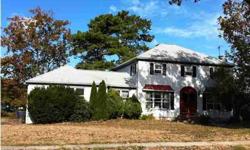 Plenty of room to grow in this 5 beds three bathrooms on an oversize corner lot. Kim Hale is showing 812 Gilmores Island Road in Toms River, NJ which has 5 bedrooms / 3 bathroom and is available for $259000.00.Listing originally posted at http