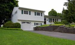 Lovingly maintained & updated. Perfect starter home in a very desirable neighborhood.
Green Team Client Service is showing this 3 bedrooms / 1 bathroom property in Warwick, NY. Call (845) 986-7730 to arrange a viewing.
Listing originally posted at http
