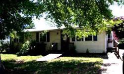 3/1 Home in small neighborhood convenient to Downtown. Needs some TLC.This home could make a great income property. Bank of America Home Loans Prequal required on all offers. Call Lisa
Listing originally posted at http