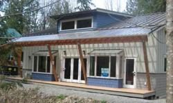 Beautiful 3 bd, 2 ba w/loft and garage, built in 2010. Situated ideally in Mt Baker Rim on corner lot just a "block" from the clubhouse, pool, trails, and just miles from award winning skiing at Mt Baker. Dbl finished hardwood floors, stainless