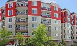 Pristine, 1 Bdrm + Den/1.5 Bath condo on vibrant Capitol Hill. This west facing homes features include