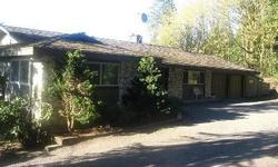 Six beds/ 3 bathrooms home situated on 9.96 acres of pasture and wooded area with beautiful mountain views.
George Graham is showing this 6 bedrooms / 3 bathroom property in Monroe, WA. Call (425) 687-2292 to arrange a viewing.
Listing originally posted
