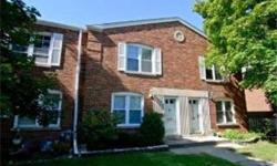 You will love this Lincoln Square Townhome! NO ASSOCIATION DUES!! Lovely 2 BR/1BA offers lots of living space with LR, DR & family rm. Extra amenities include central air, hdwd thru-out, fireplace, new windows, roof & hot water heater. The pretty backyard
