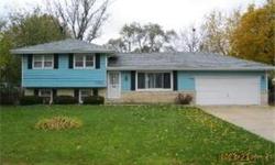 SPLIT LEVEL WITH 3 BEDROOMS, 2 BATHS, 2 CAR ATTACHED GARAGE & FENCED YARD. INTERIOR HAS RECENTLY HAD FRESH PAINT. PROPERTY SHOWS WELL . PROPERTY BEING SOLD IN "AS IS" CONDITION, 100% TAX PRORATION, NO SURVEY OR DISCLOSURES. APPROVED FOR HOMEPATH FINANCING
