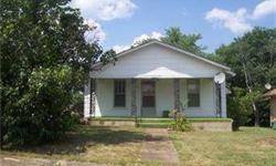 GREAT STARTER OR DOWNSIZING HOME! Large Living/Dining Room- 2 Bedrooms w/Big Closets. Central Heat/Air, Great Back Screened Porch, Large Backyard on a Corner Lot. Partial Bsmt for Storage & Storms. Good Buy!
Listing originally posted at http