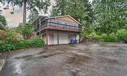 This spacious home features soaring ceilings, decorator colors and generous formal living areas.
David Gala & The Hume Group is showing this 4 bedrooms / 3 bathroom property in Bonney Lake, WA. Call (253) 312-4448 to arrange a viewing.
Listing originally
