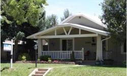 Location! .eight miles to wash park, three blocks to du and lightrail, and just one block to all sorts of restaurants, two coffee shops, and other shops!
CO Homefinder is showing 2006 S Franklin St in Denver, CO which has 3 bedrooms / 1 bathroom and is