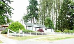 Nice Home on Large Double Lot (.40 acres) w/ Gated Circular Drivewy, RV Prkg;ClassA and/or Boat , Vaulted Ceiling;Gas Fplc insert in Living Rm, Pocket Doors;Laundry w/Built-in Cab.+Deep Basin Sink, Ceilng Fan, Gas Stove w/Self Cleaning Oven, Brkfst Bar,