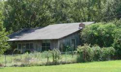 Located in Jones, LA near great hunting. Almost four acres, chain link fenced. Please verify room measurements.Listing originally posted at http
