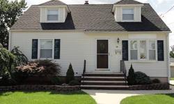 JUST MOVE IN AND UNPACK! GREAT UPDATED TRUE MOVE-IN CONDITION 3 BDRM/2 BTH HOME w/ FULL FIN BASEMENT. BIG BEAUTIFUL EAT-IN KIT w/ TILE BCKSPLSH AND LOTS OF CABINETS & COUNTER SPACE. FROSTED GLASS ENTRY DOOR LEAD TO SUN ROOM w/ FULL CLOSET. SPACIOUS MASTER