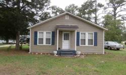 Adorable House close to downtown Blountstown. House has 2 bedrooms 1 bath and wood floors. Great for first home or rental. The shed has cover for lawnmowers.
Listing originally posted at http