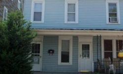Great potential with this spacious duplex. 3 Bedrooms and 2 full baths. Has replacement windows and was updated about 10 years ago. Upper and lower porches, alley accss in back. Good value. Must be sold "as-is".
Listing originally posted at http
